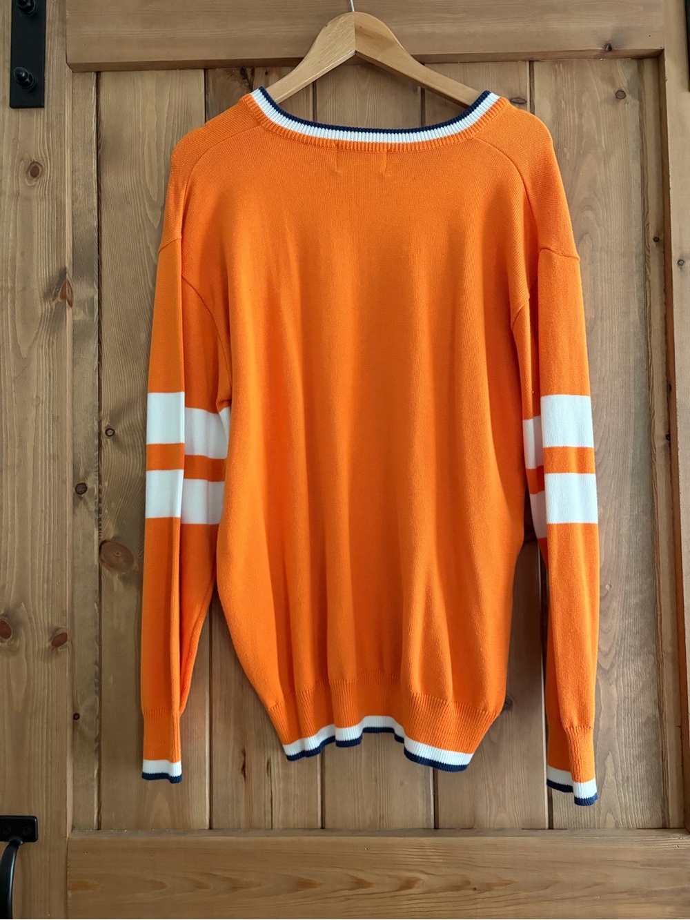 Vintage Tennessee Volunteers Orange V-Neck Sweater - Picture 4 of 4